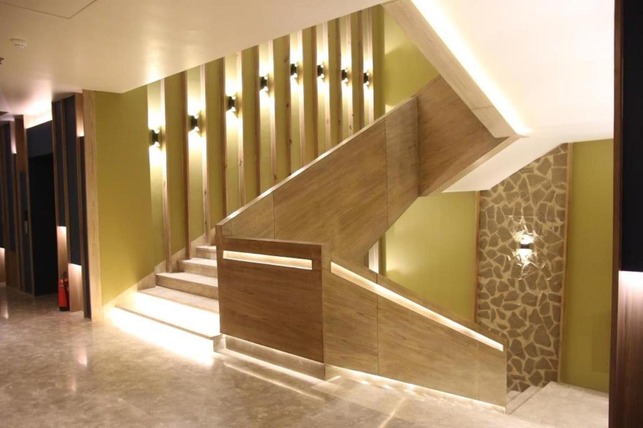 Udman Hotel Greater Noida Buitenkant foto