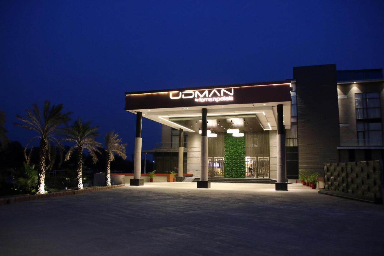 Udman Hotel Greater Noida Buitenkant foto