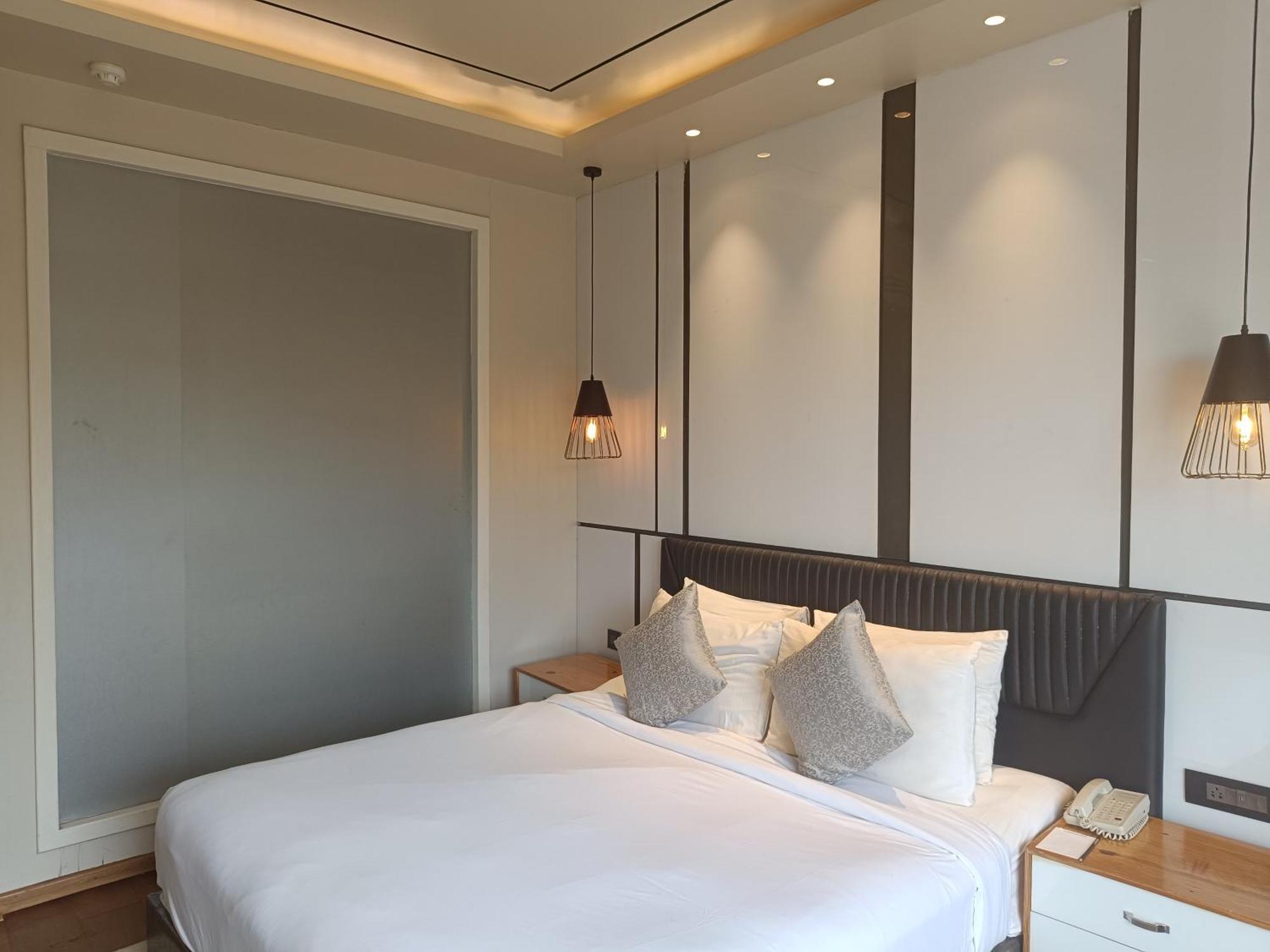 Udman Hotel Greater Noida Buitenkant foto