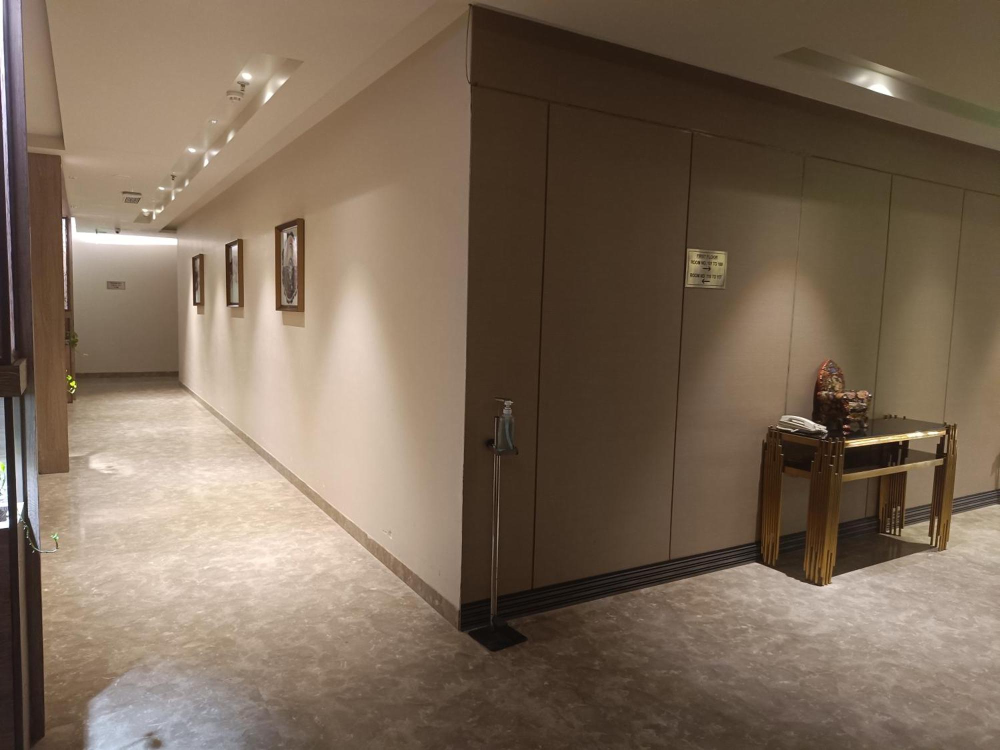 Udman Hotel Greater Noida Buitenkant foto
