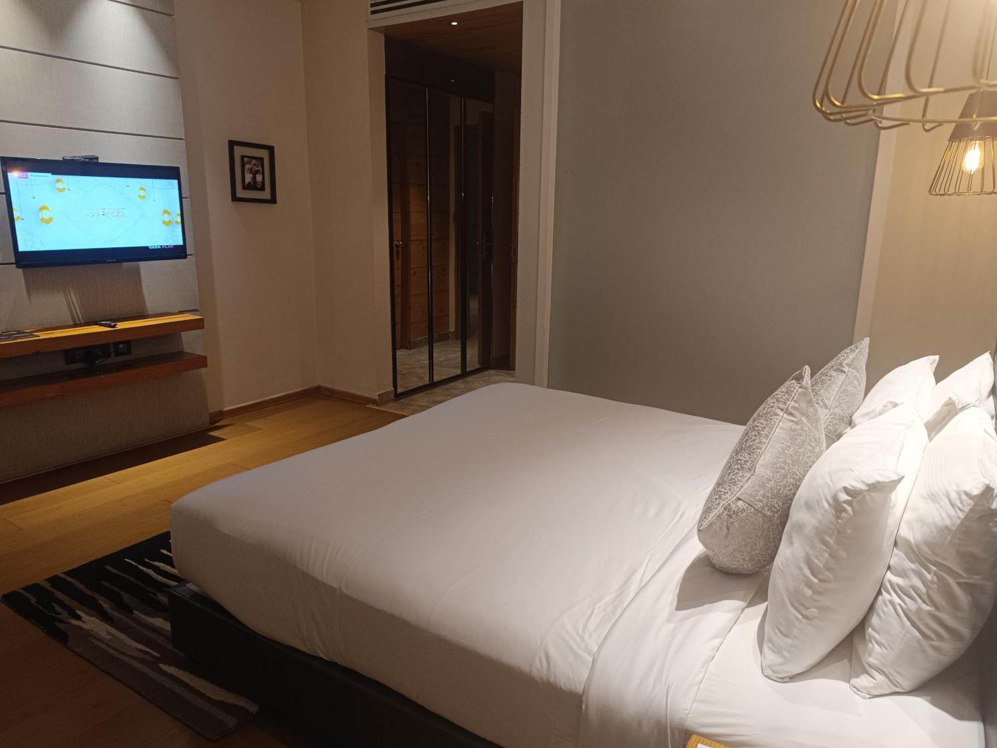 Udman Hotel Greater Noida Buitenkant foto