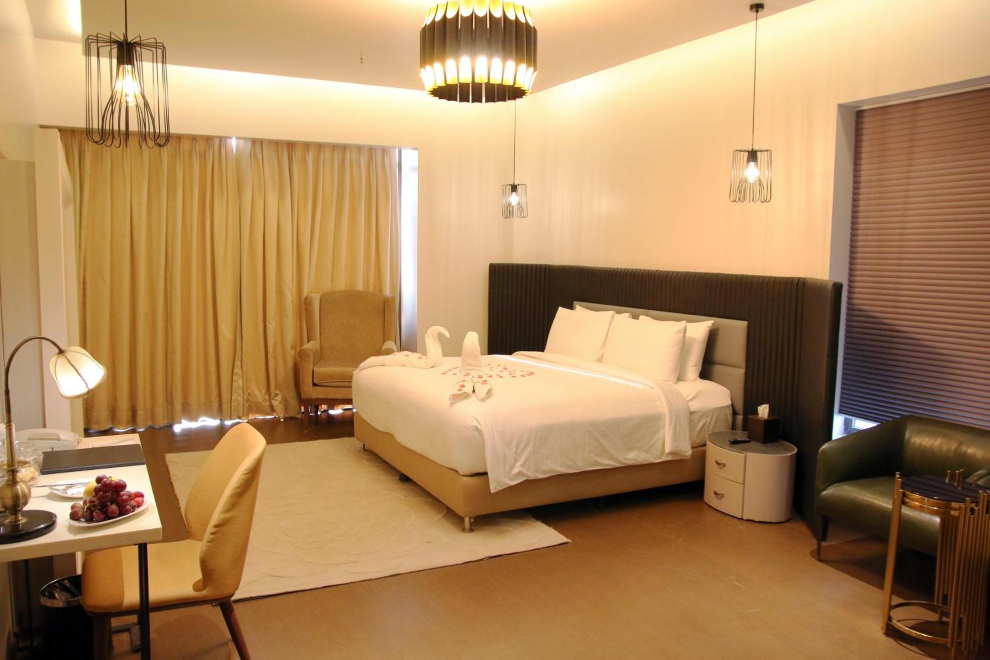 Udman Hotel Greater Noida Buitenkant foto