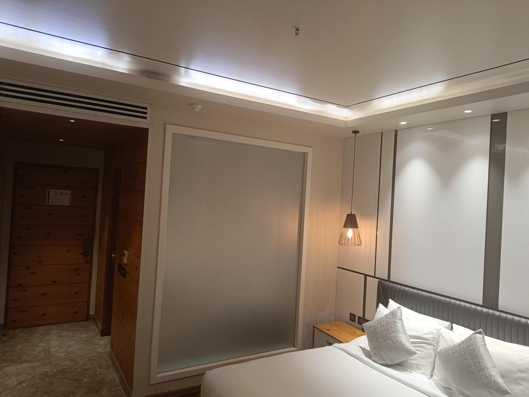 Udman Hotel Greater Noida Buitenkant foto