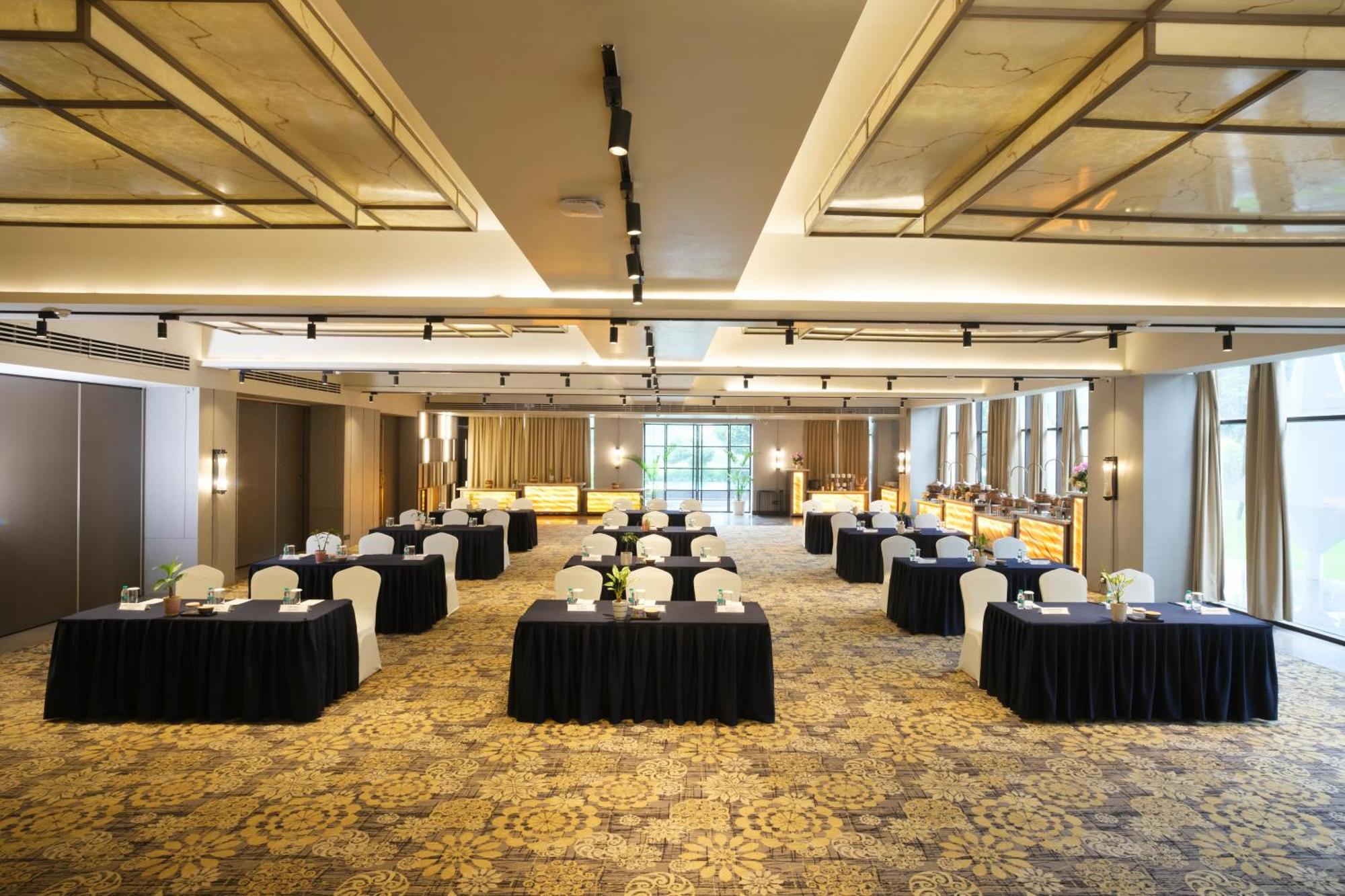 Udman Hotel Greater Noida Buitenkant foto